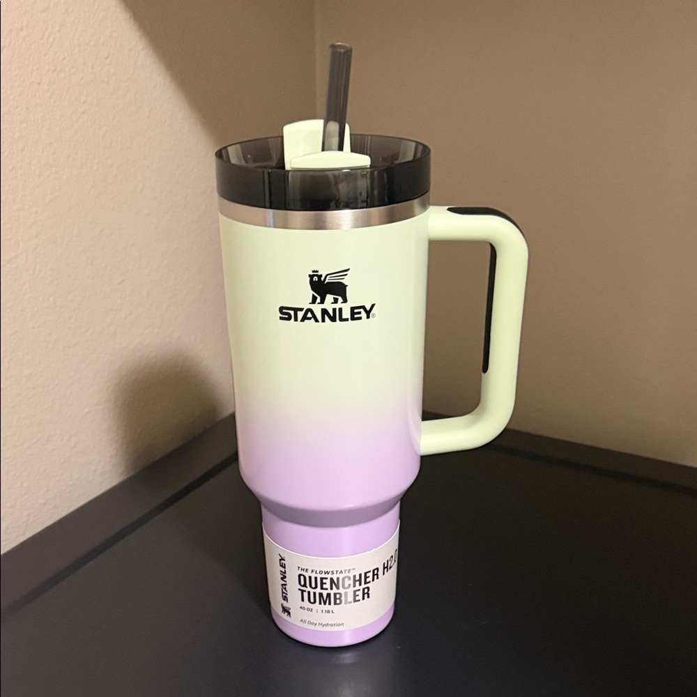 Stanley Ombre Tumbler - Cream and Purple